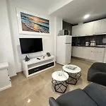 Homely Loft Sunset شقة